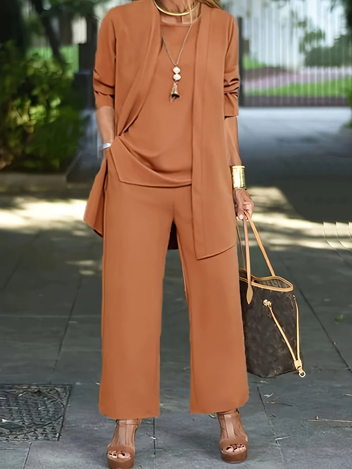 Driedelige set met lang vest, top en broek