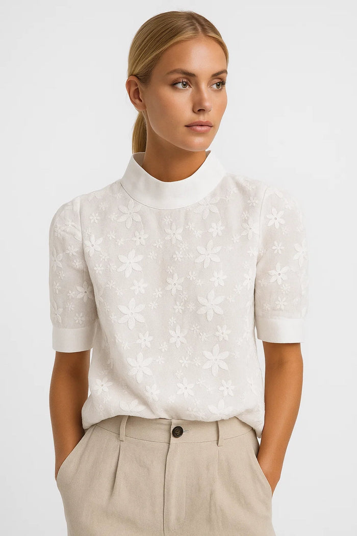 Dames top | Borduurwerk, korte mouwen, bloemenmotief | Wit