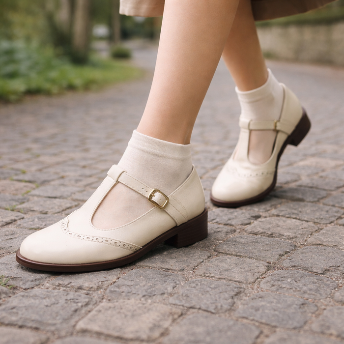Mary Jane schoenen | T-bandje, lage hak | Brogue-detail