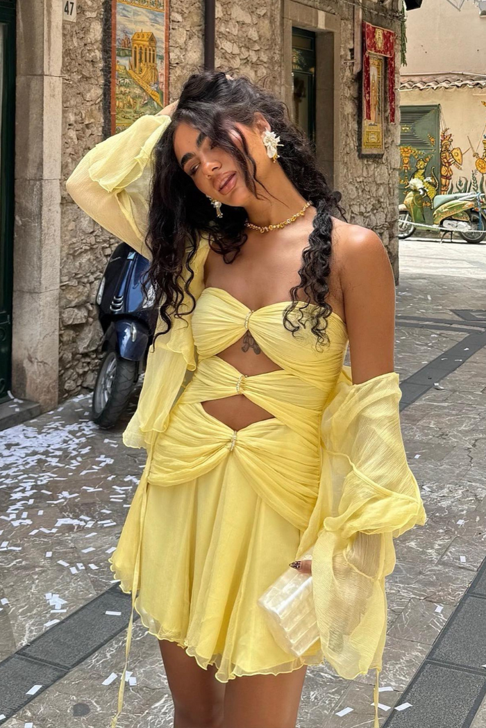 Strapless mini-jurk met cut-outs in geel