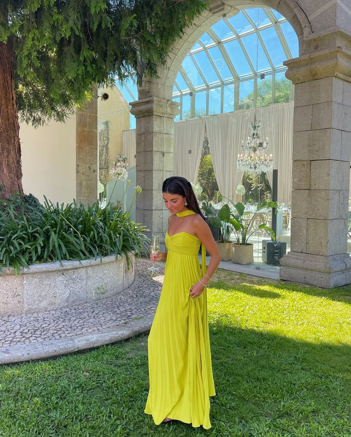 Geplooide strapless maxi-jurk met gedrapeerd lijfje