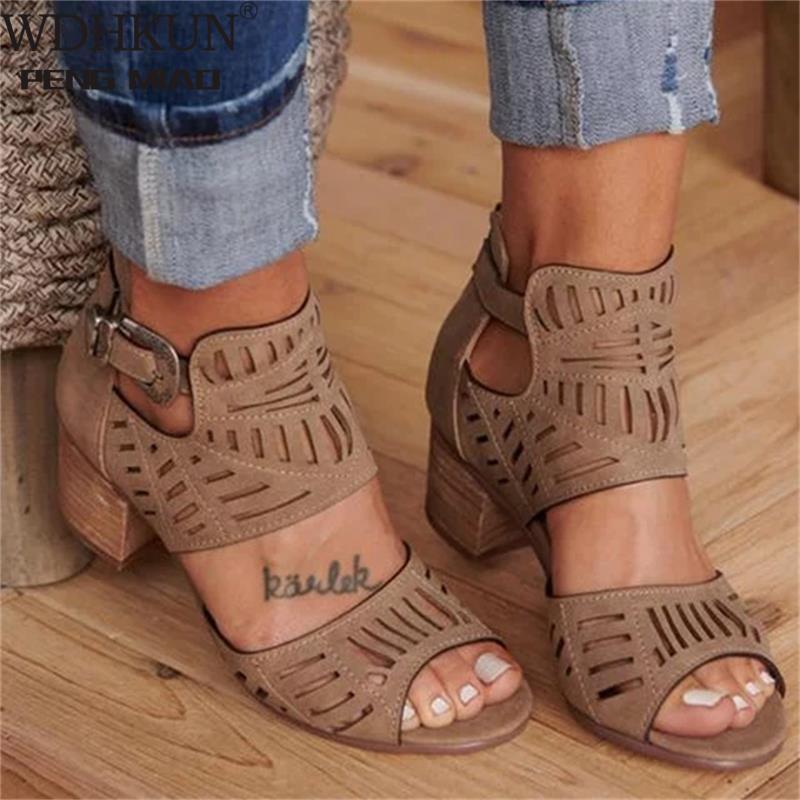 Ademende leren sandalen met lasercut-dessin