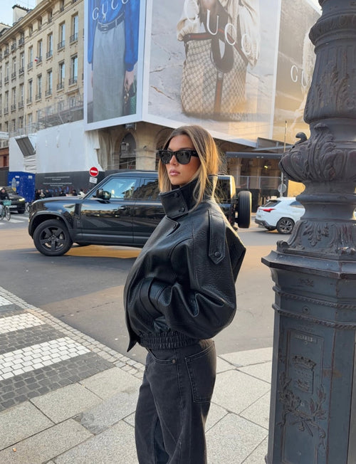 Cropped oversized bikerjack van imitatieleer